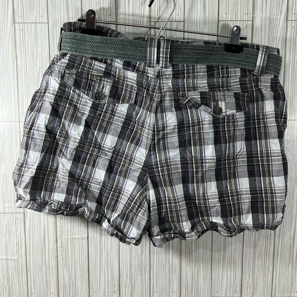 Sonoma Shorts with Belt - Picture 2 of 5